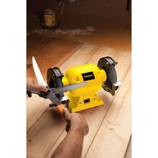 Amoladora de Banco Stanley STGB3715‑AR 1/2 HP 152 mm 6" - Imagen 9